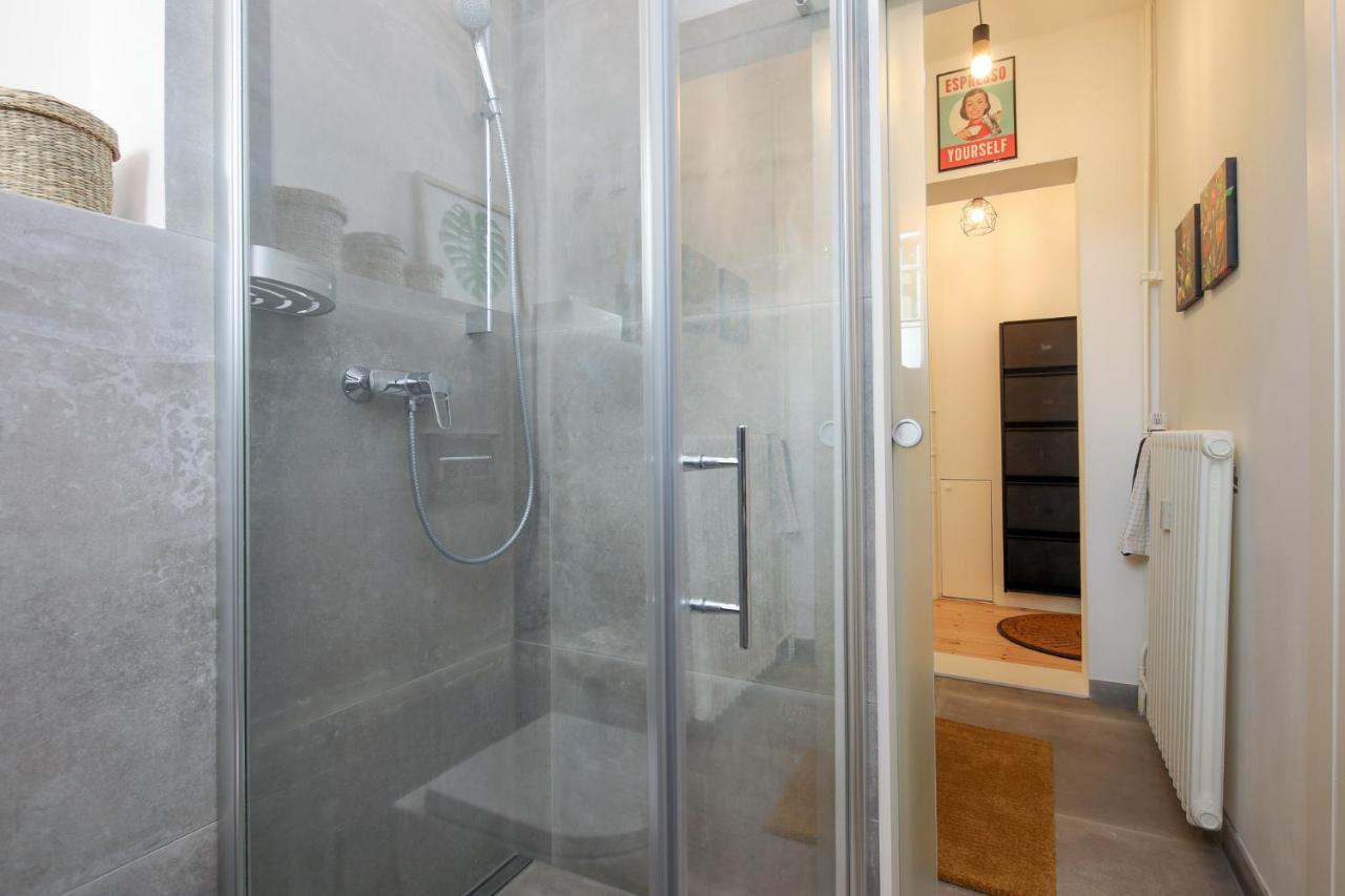 4 Personen Altbau Apartment Nahe Kurfuerstendamm - Romeo & Julia Berlino Esterno foto