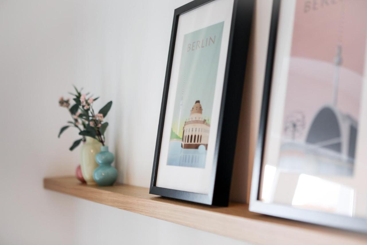 4 Personen Altbau Apartment Nahe Kurfuerstendamm - Romeo & Julia Berlino Esterno foto